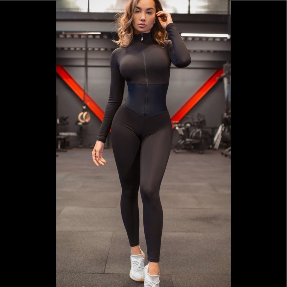 High quality bodysuit for workout amazing quality